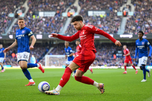 塞的融资余 塞的融资余